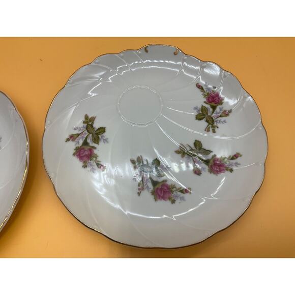 Rose Pattern Snack Plates Set of 2 7.5" Gold Trim Scalloped Edge Vintage - Picture 3 of 7